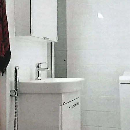Efficient Two-room In Matinkylae, * إسبو